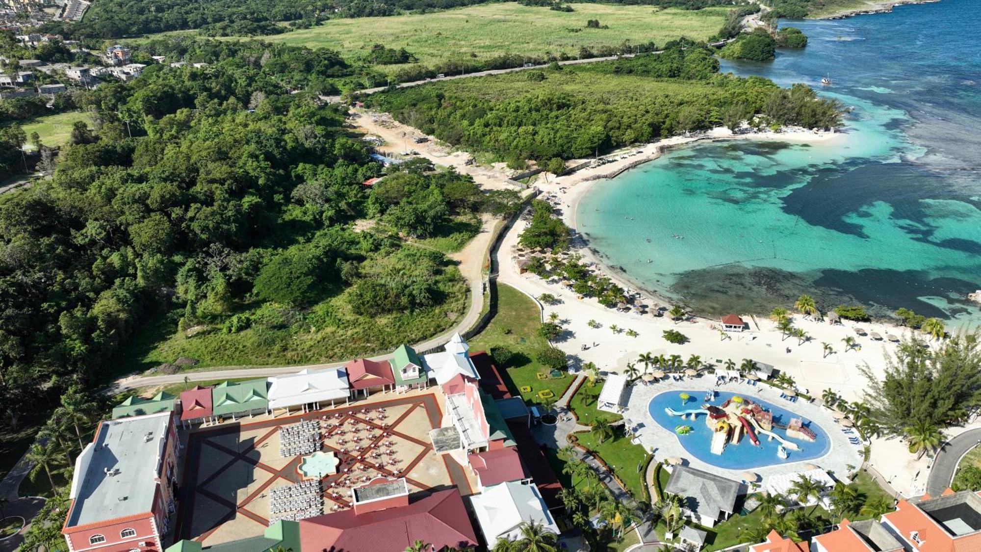 Bahia Principe Luxury Runaway Bay (Adults Only) Exteriör bild